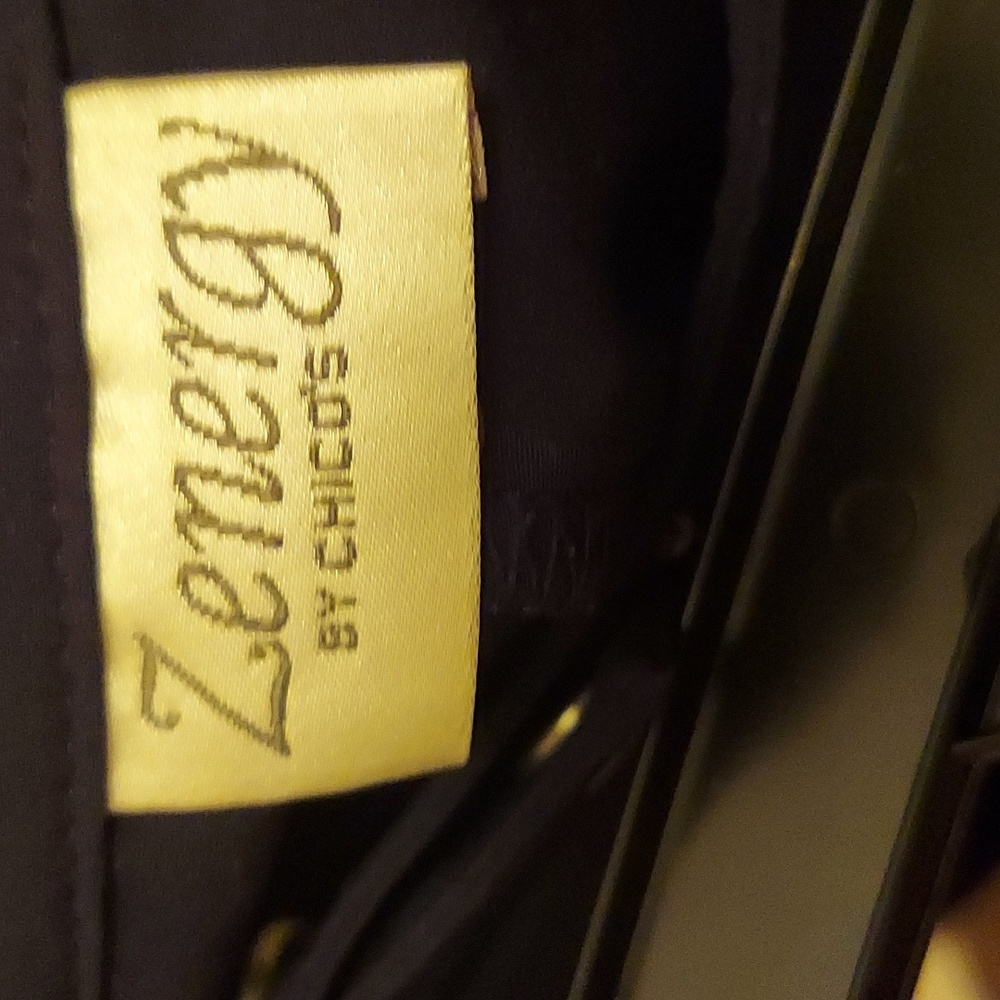 Zenergy By Chico's Lightweight Athleisure Pants - Picture 5 of 7